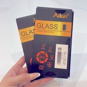 Total 4pc iPhone XR/11 Glass screen protector